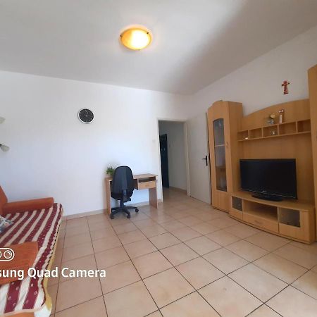 Apartman Samblic Veglia Exterior foto