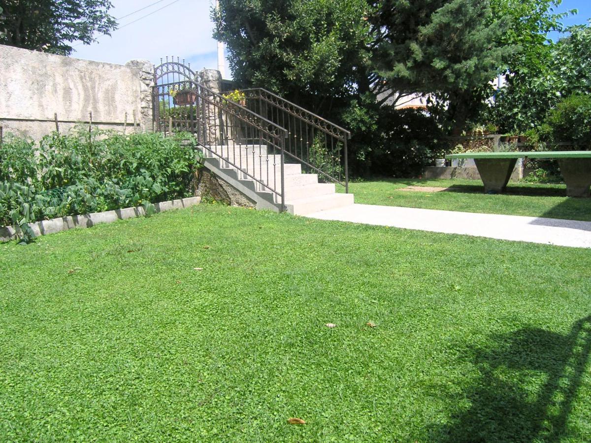 Apartman Samblic Veglia Exterior foto