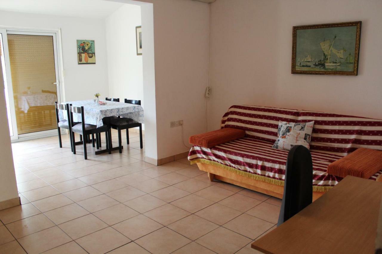 Apartman Samblic Veglia Exterior foto